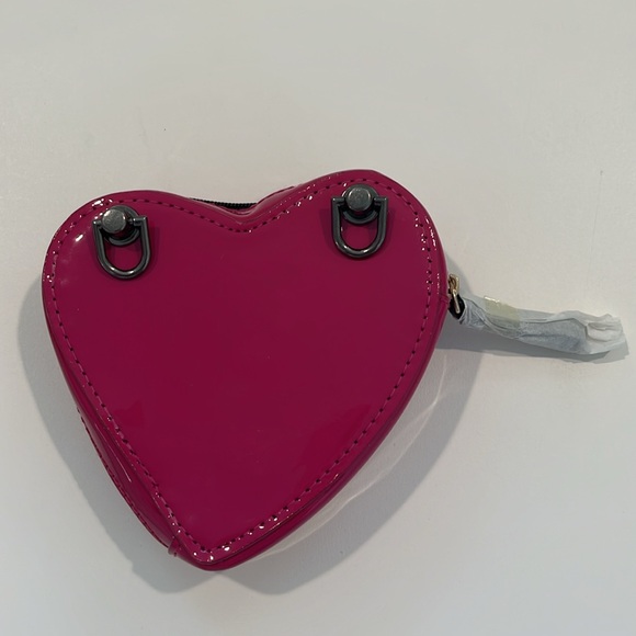 YSL Yves Saint Laurent Beauté Pink Patent Heart Lipstick Holder - Picture 3 of 9